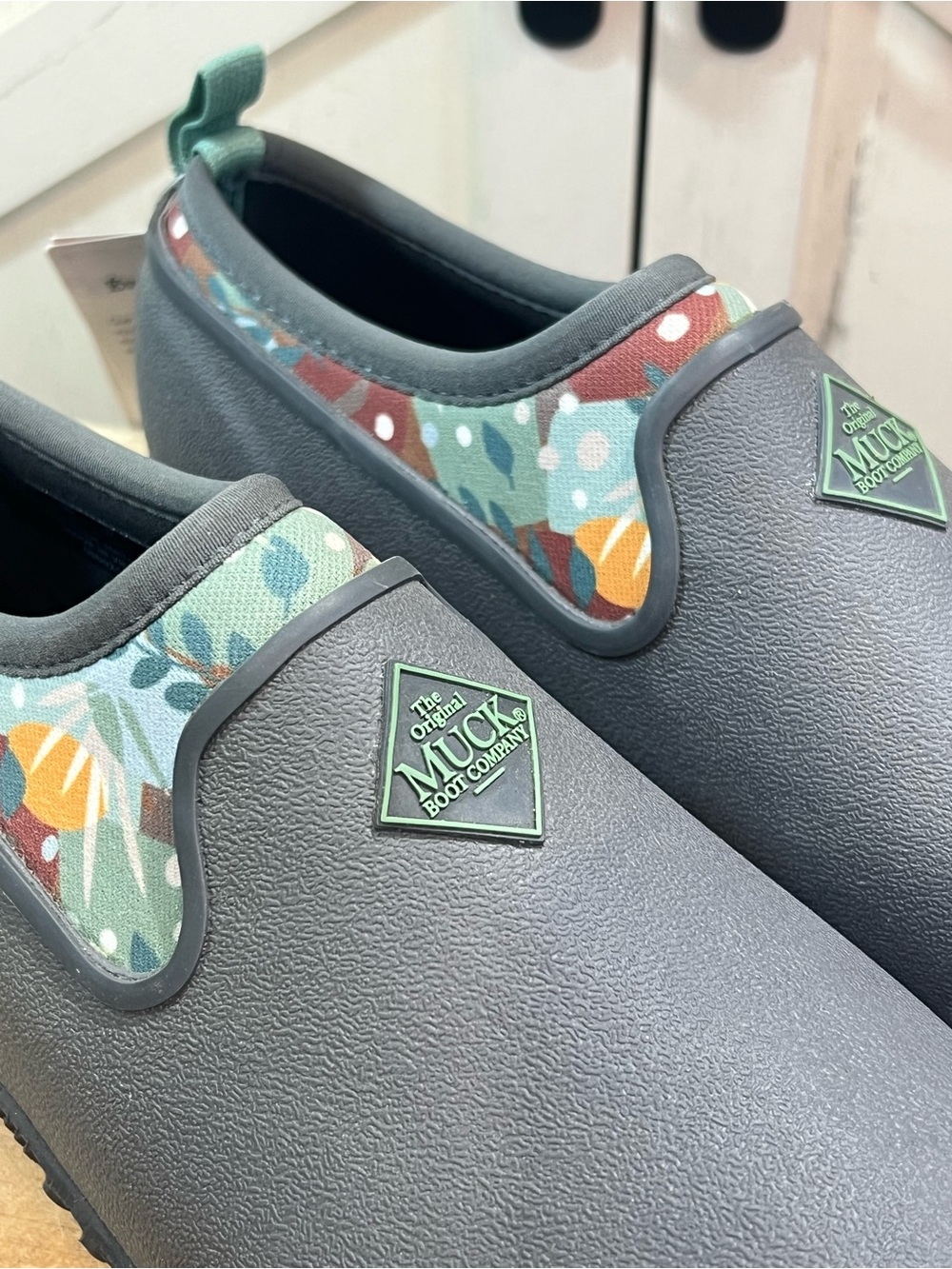 Original Muck Boot Co Green Muckster Low Slip on Waterproof Shoes Size 6 NWT - Picture 3 of 8